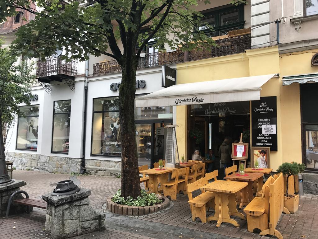 Apartamenty Goralska Pasja Krupowki 37 Zakopane Exteriör bild